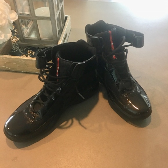 💥SALE💥 Prada Men’s Hightop sneakers - Picture 1 of 6
